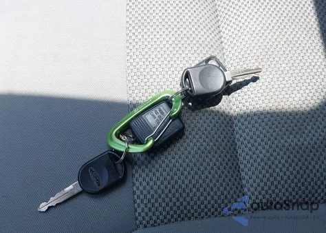 2007 Ford Escape Xlt/Xlt Sport z USA, uszkodzony, nr VIN 1FMYU93137KB87437